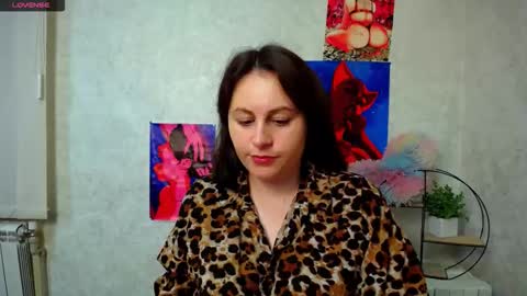 Chloe online show from November 22, 7:33 am