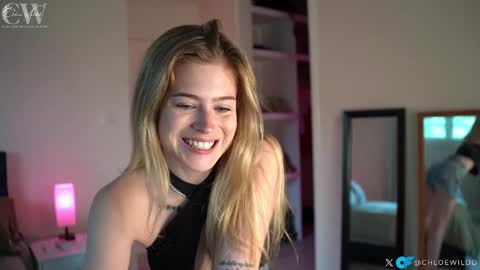 Snapshot of chloewildd chatting on January 13, 5:23 pm Chloe online show from January 13, 5:23 pm