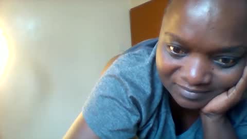 chocobabe002 online show from March 2, 6:36 am