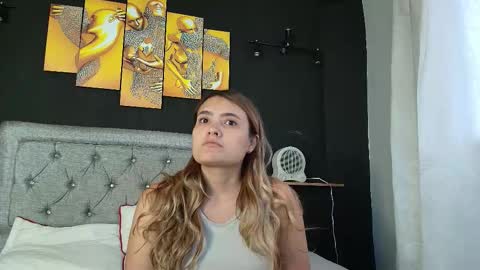 Snapshot of chris_sharon2023 chatting on September 21, 10:41 pm Yarixa online show from September 21, 10:41 pm