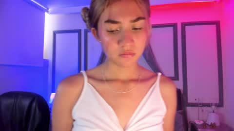 Chris online show from April 7, 7:27 pm