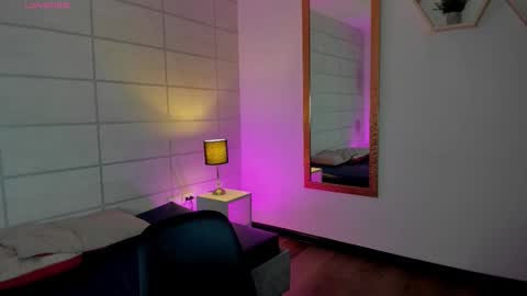 Christine  online show from March 3, 12:11 pm