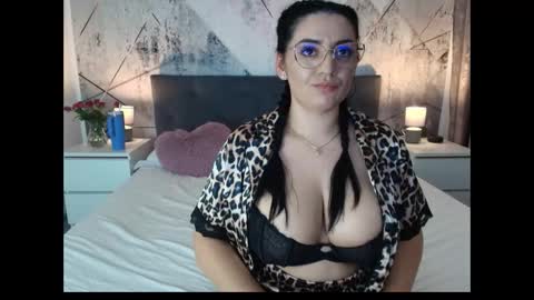 christine_show online show from January 9, 10:47 pm
