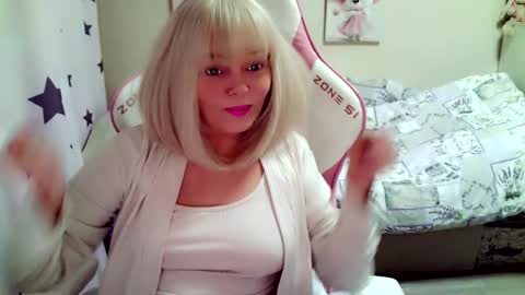 Christi online show from October 5, 8:41 am