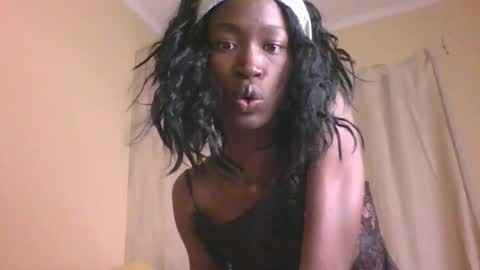 chroe22 online show from April 5, 9:36 pm