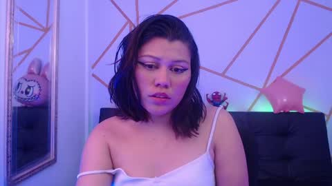 ciara__smith online show from May 9, 2:13 am