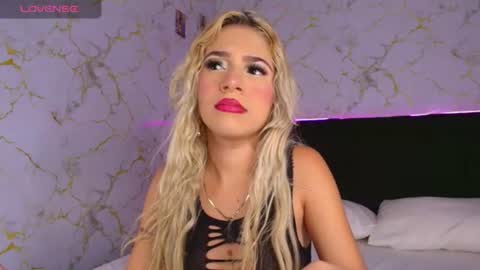 cinniaa online show from June 20, 1:42 am
