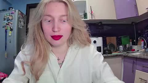 citrusblissss online show from September 10, 2:17 pm