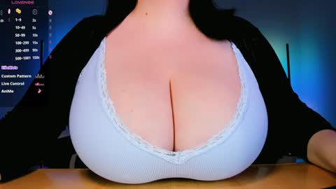 Snapshot of clara4love chatting on February 1, 7:02 pm Clara online show from February 1, 7:02 pm