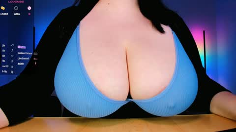 Snapshot of clara4love chatting on January 29, 4:15 am Clara online show from January 29, 4:15 am