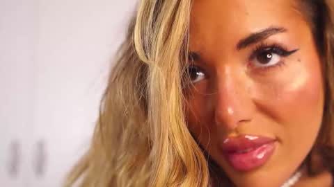 ClaraHazel online show from October 26, 5:14 am