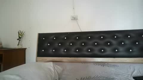 claralafontaine online show from April 19, 8:47 am