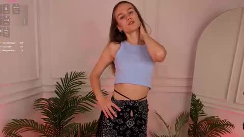 Snapshot of clare_ff chatting on October 12, 2:41 pm Claire online show from October 12, 2:41 pm