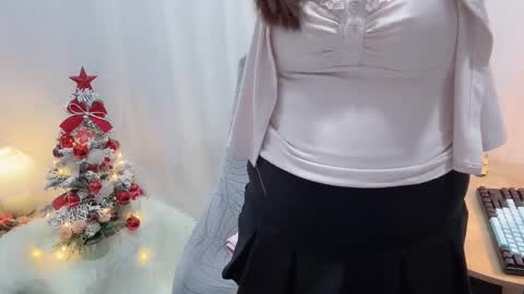 Clari online show from December 18, 1:43 am