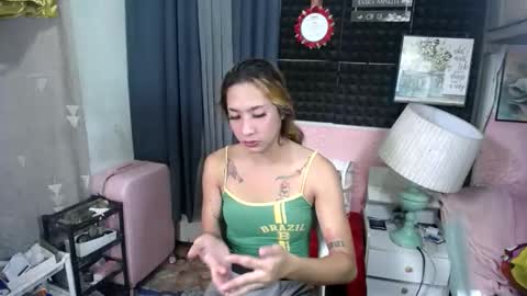 Snapshot of clementefaye7 chatting on October 27, 1:45 am mistressFaye online show from October 27, 1:45 am