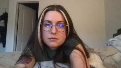 Snapshot of clemmy6699 chatting on September 16, 11:35 pm clemmy and bane online show from September 16, 11:35 pm