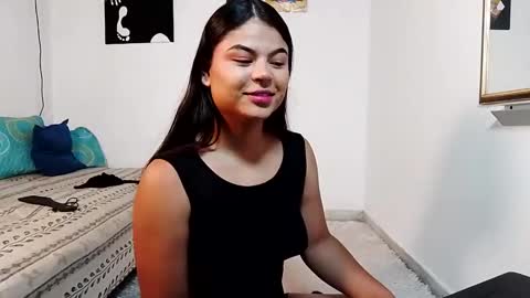 cleo_hills online show from January 6, 12:35 pm