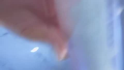 Clhoe online show from March 24, 8:14 pm