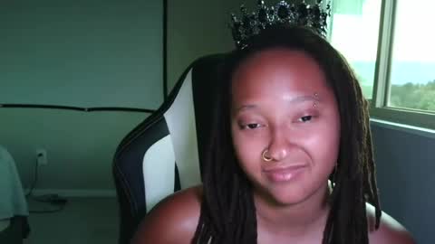 High Queen Clio online show from July 15, 2:16 am