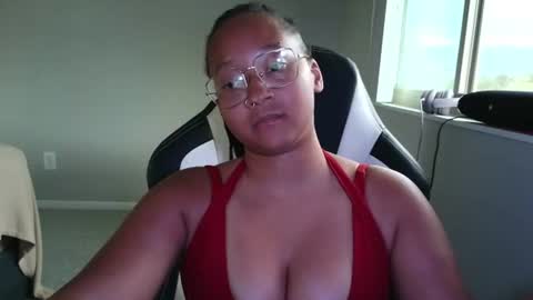 High Queen Clio online show from June 24, 10:20 pm