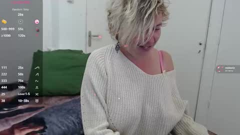 Syl  online show from September 21, 1:10 pm