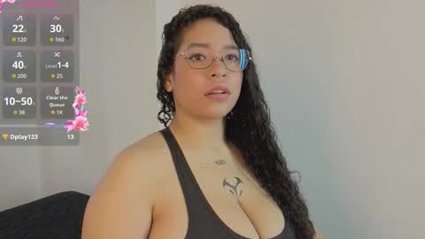 Cloe Bunny online show from October 15, 11:57 am