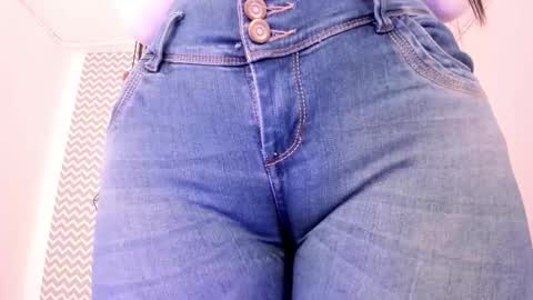 cloe online show from February 19, 7:57 pm