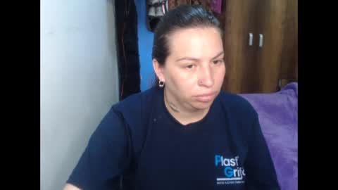 cloepregnant25 online show from April 17, 1:24 pm