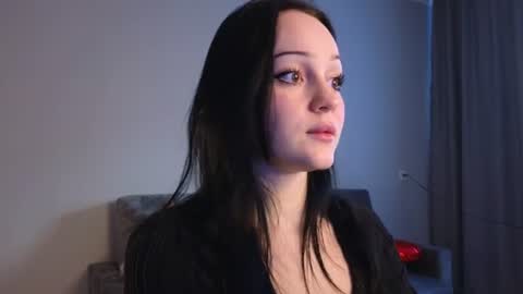 Ellie online show from August 5, 3:13 am