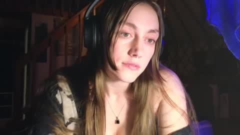 Snapshot of clover_tully chatting on January 14, 5:51 am Clover online show from January 14, 5:51 am