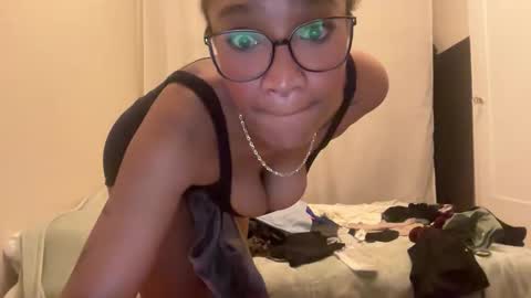 cocomangz online show from January 17, 4:09 am