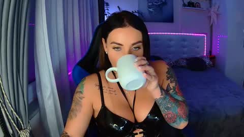 Snapshot of cokeyspeed69 chatting on October 22, 10:20 am Ur goddess Nikki online show from October 22, 10:20 am