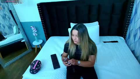  MEGAN  online show from February 23, 7:45 pm