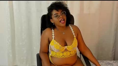 conielaurenth online show from November 27, 8:50 am