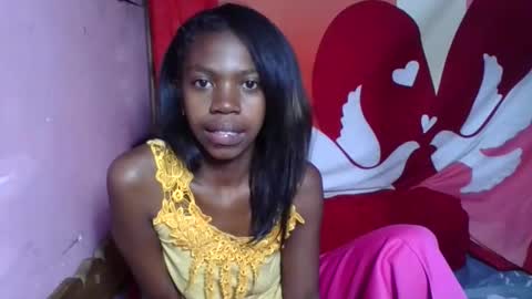 coquine_lara online show from May 13, 2:17 am