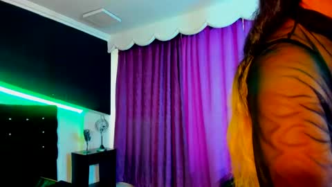 Coral  online show from March 5, 12:22 pm