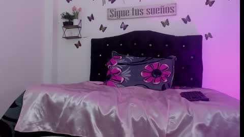 Coral Villalobos online show from February 19, 7:02 pm