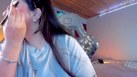 Snapshot of coraline_latin chatting on February 3, 10:00 pm Coraline online show from February 3, 10:00 pm