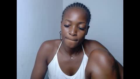 Snapshot of cornxslut chatting on October 22, 7:41 pm cornxslut online show from October 22, 7:41 pm