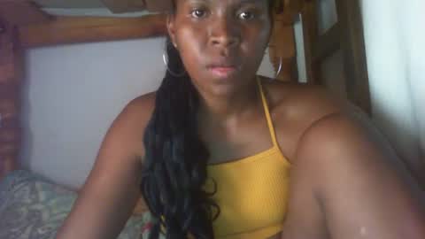 couleur_vanille online show from January 28, 12:22 pm