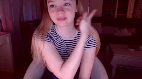 Camille online show from September 15, 4:10 am