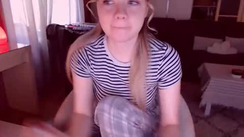 Camille online show from September 25, 8:57 am