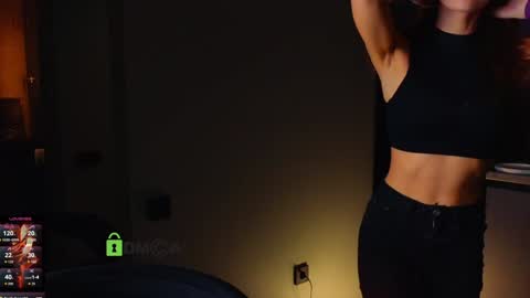 Snapshot of crazzy_cherry chatting on October 14, 4:09 pm crazzy cherry online show from October 14, 4:09 pm