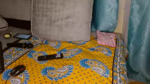 Snapshot of creamypro_ chatting on September 25, 9:08 am Taurus04 online show from September 25, 9:08 am