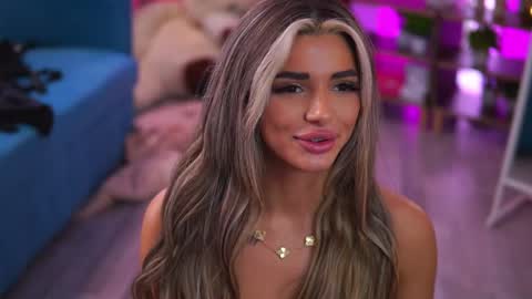 Crissy online show from April 23, 12:29 pm