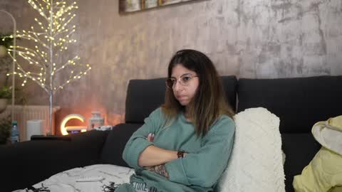 Snapshot of crissy_love chatting on January 23, 1:45 pm crissy_love online show from January 23, 1:45 pm