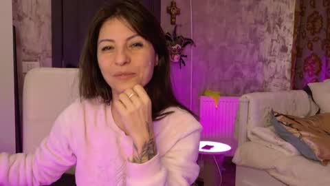 crissy_love online show from March 10, 5:11 am