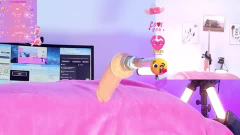 Snapshot of cruella_92 chatting on January 15, 9:41 pm Mia online show from January 15, 9:41 pm