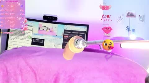 Snapshot of cruella_92 chatting on September 17, 6:50 pm Mia online show from September 17, 6:50 pm