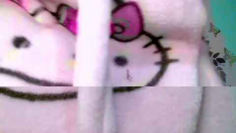 crysrus online show from June 13, 3:04 am